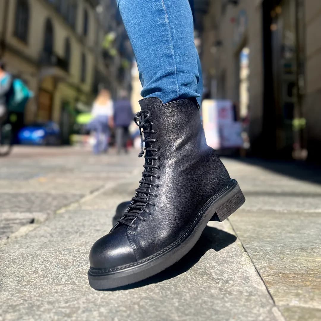 Modello Pattino Boots - NERO LUCIDO