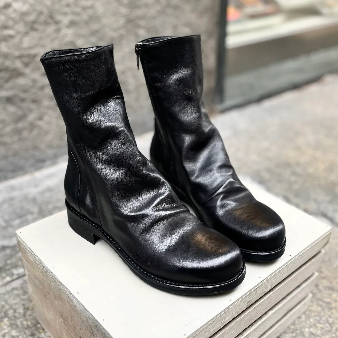 Modello Margot - color NERO