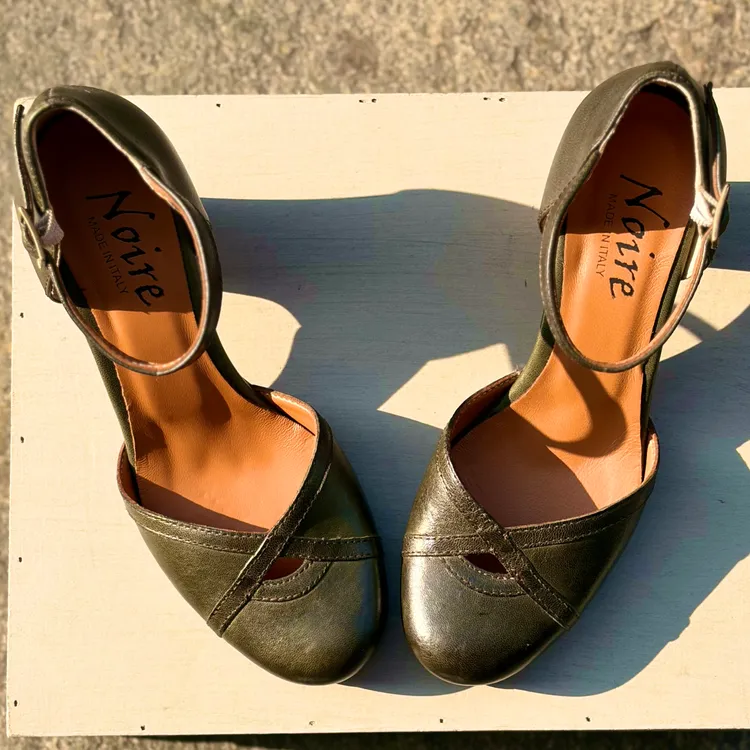 Modello Letizia - color FORESTA