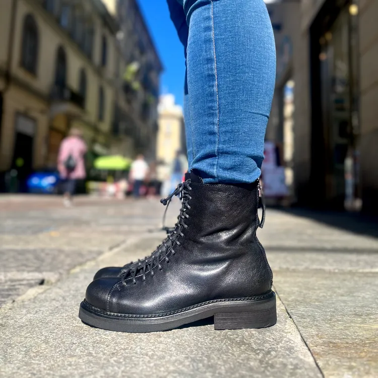 Modello Pattino Boots - NERO LUCIDO