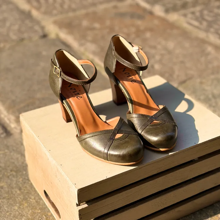 Modello Letizia - color FORESTA