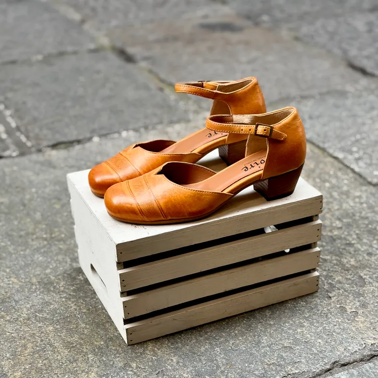 Nuvola tacco 3 cm - color OCRA