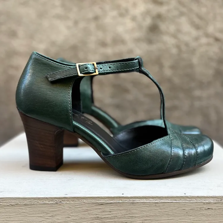 Modello Clarissa - color PETROLIO