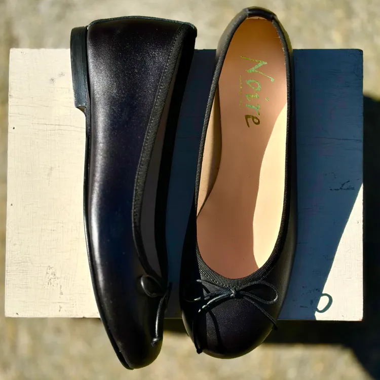 Ballerina con zeppa interna - color NERO