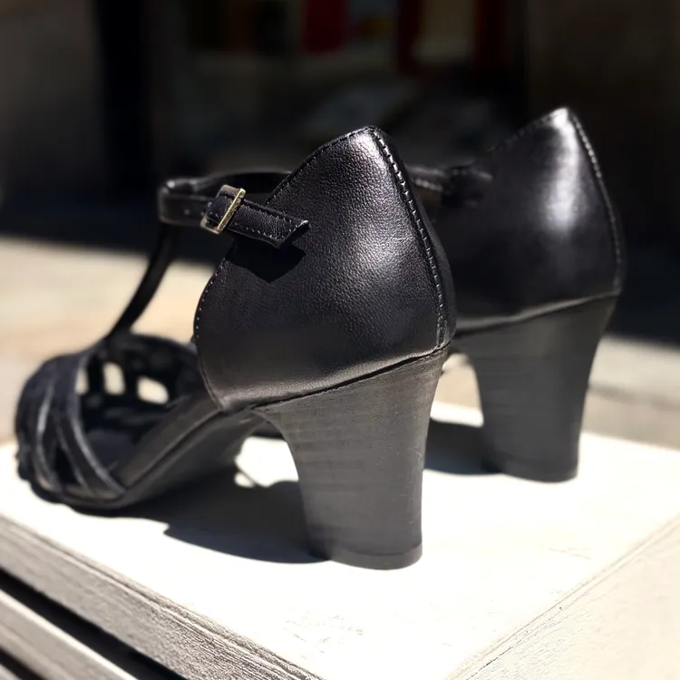 Modello Alice - color NERO