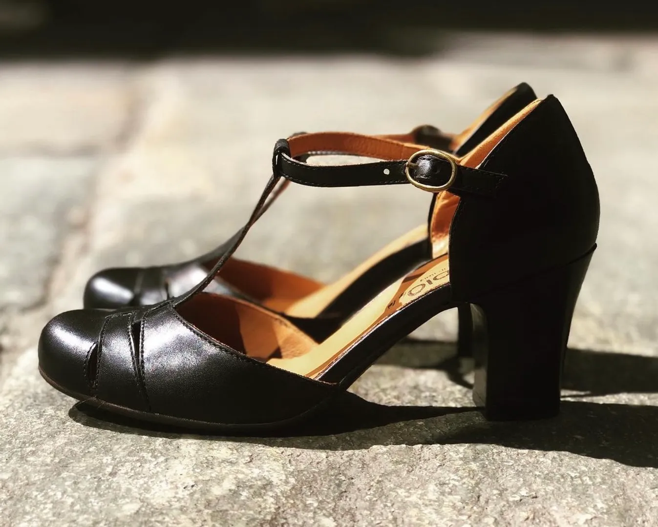 PREVENDITA  Conchiglia - color NERO