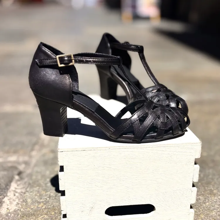 Modello Alice - color NERO