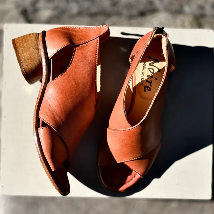 Sandalo Venere - color COGNAC