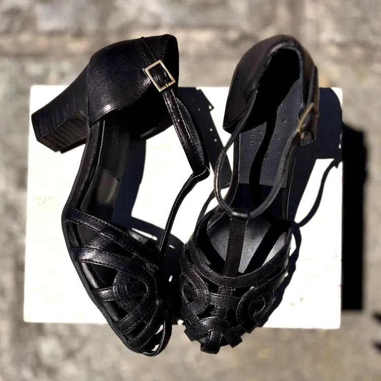 Modello Alice - color NERO