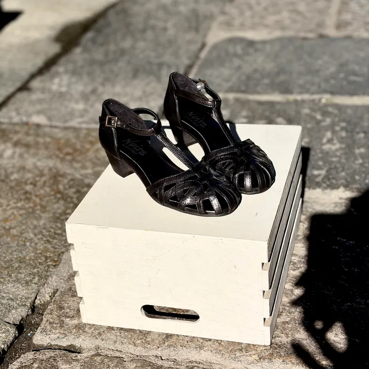 Modello Alice tacco 3 cm - color NERO