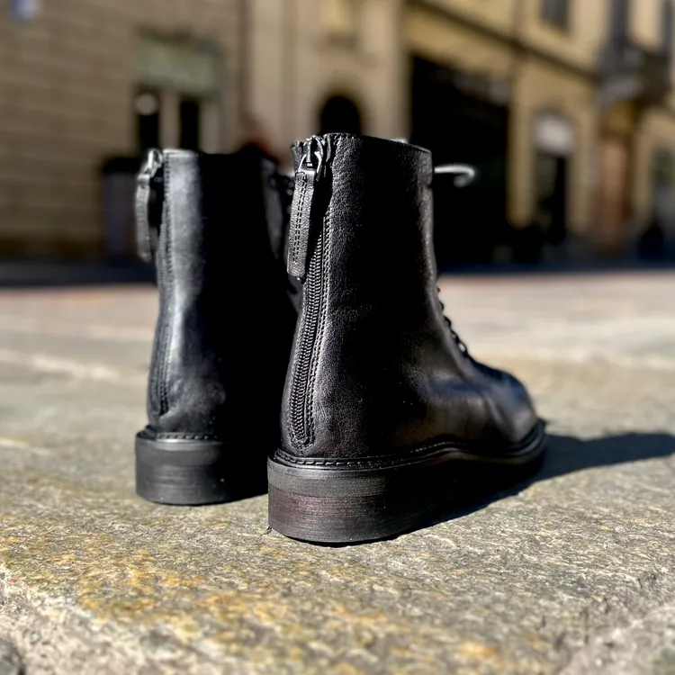 Modello Pattino Boots - NERO LUCIDO