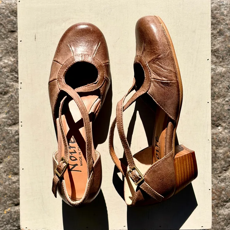 Modello Lucrezia tacco 3 cm - color TAUPE