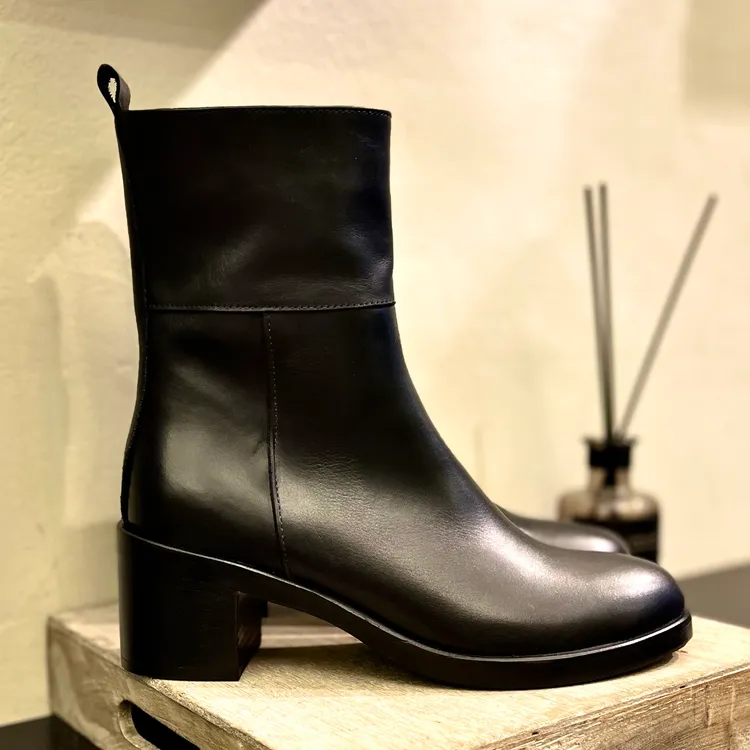 Tronchetto Jo gambale ALTO - color NERO