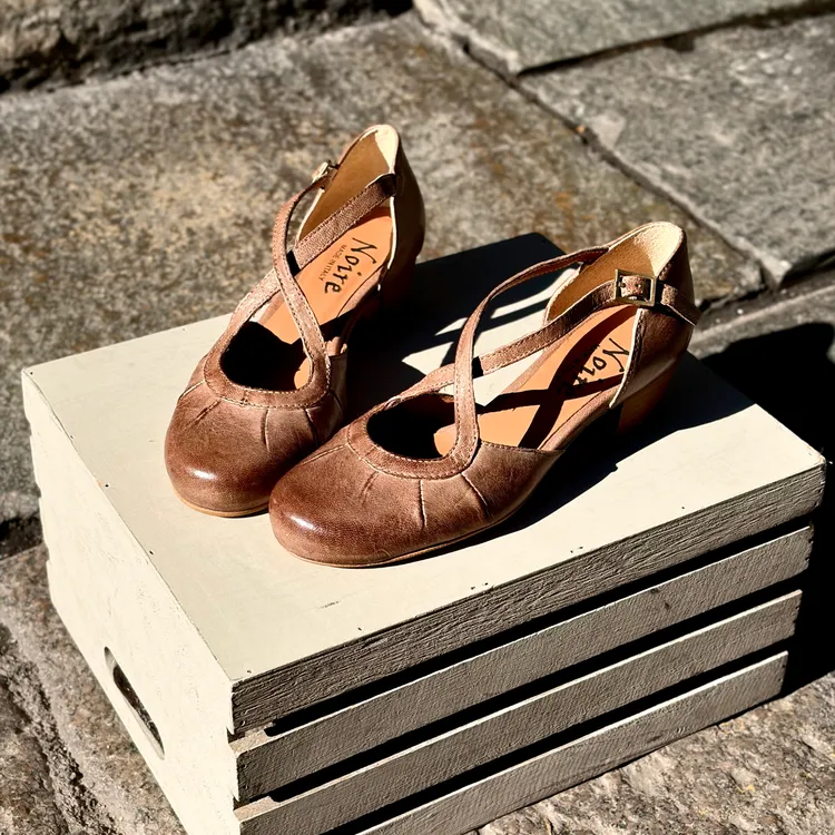 Modello Lucrezia tacco 3 cm - color TAUPE