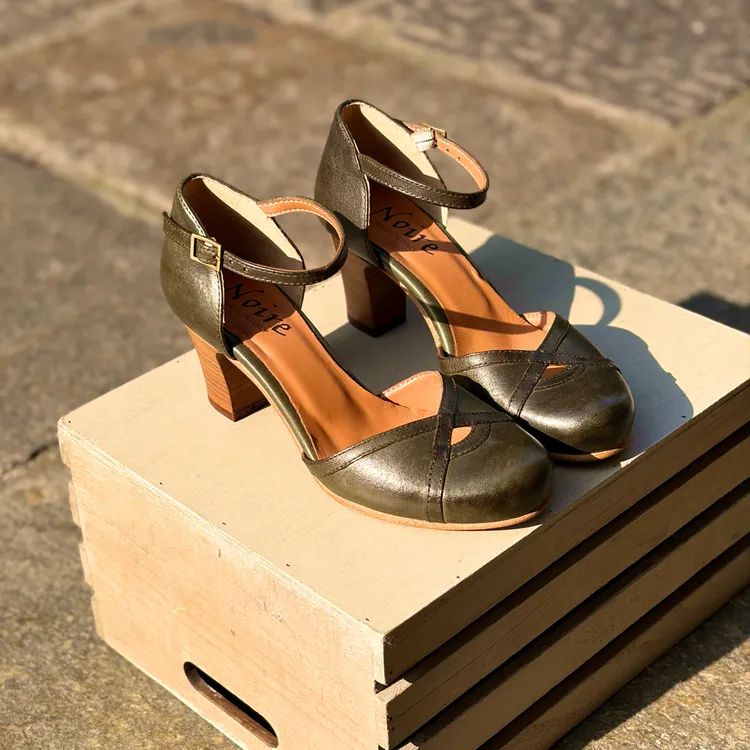 Modello Letizia - color FORESTA