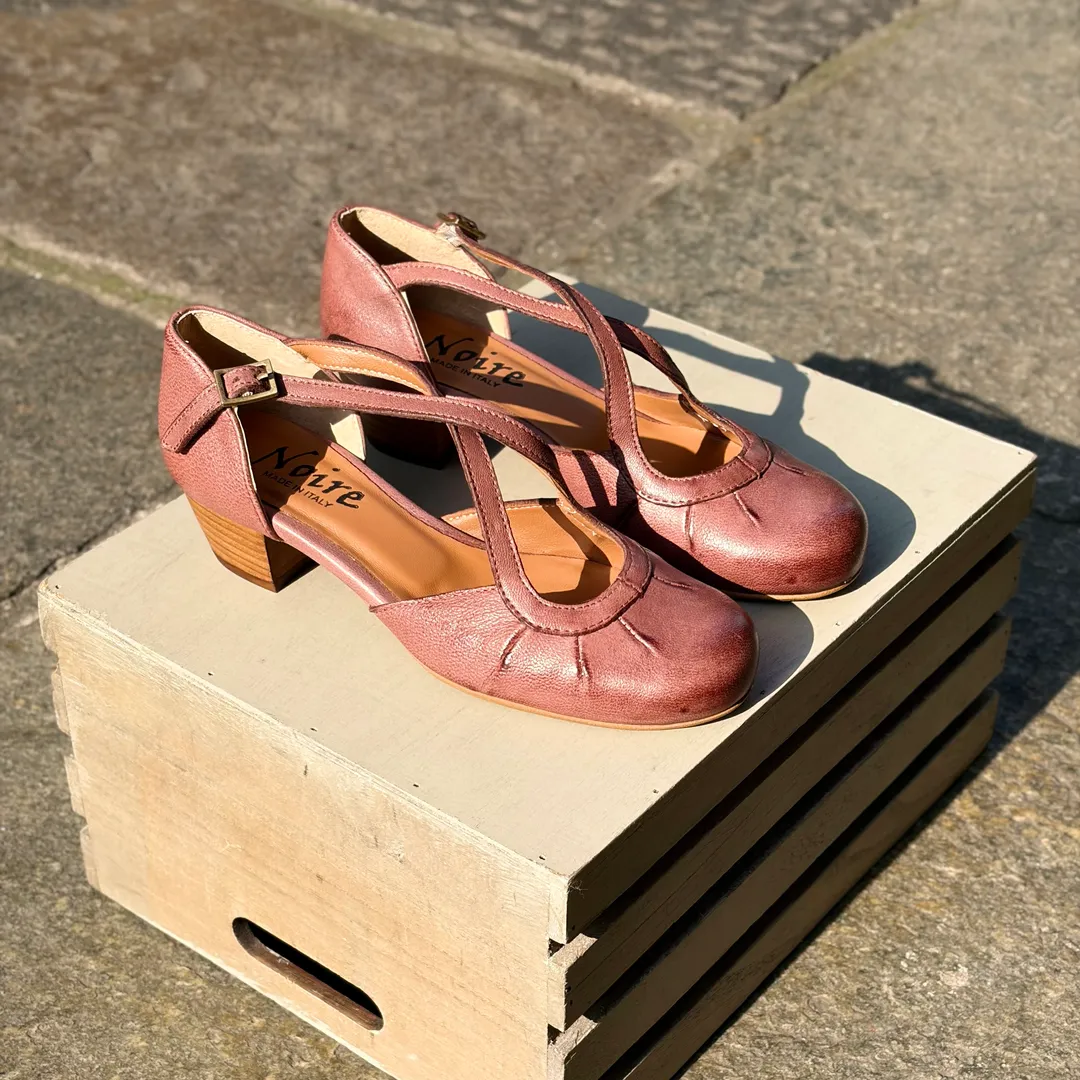 Modello Lucrezia tacco 3 cm - color DATTERO