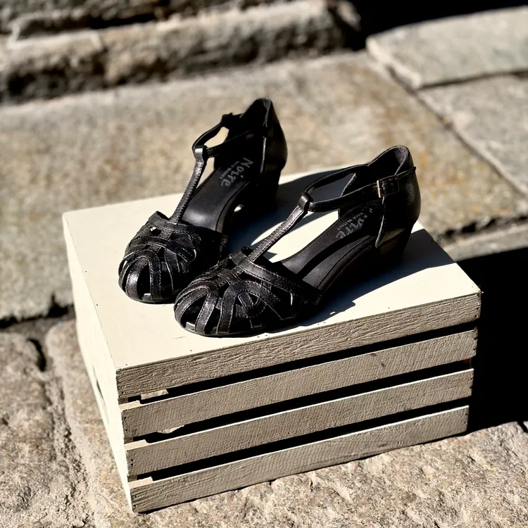 Modello Alice tacco 3 cm - color NERO