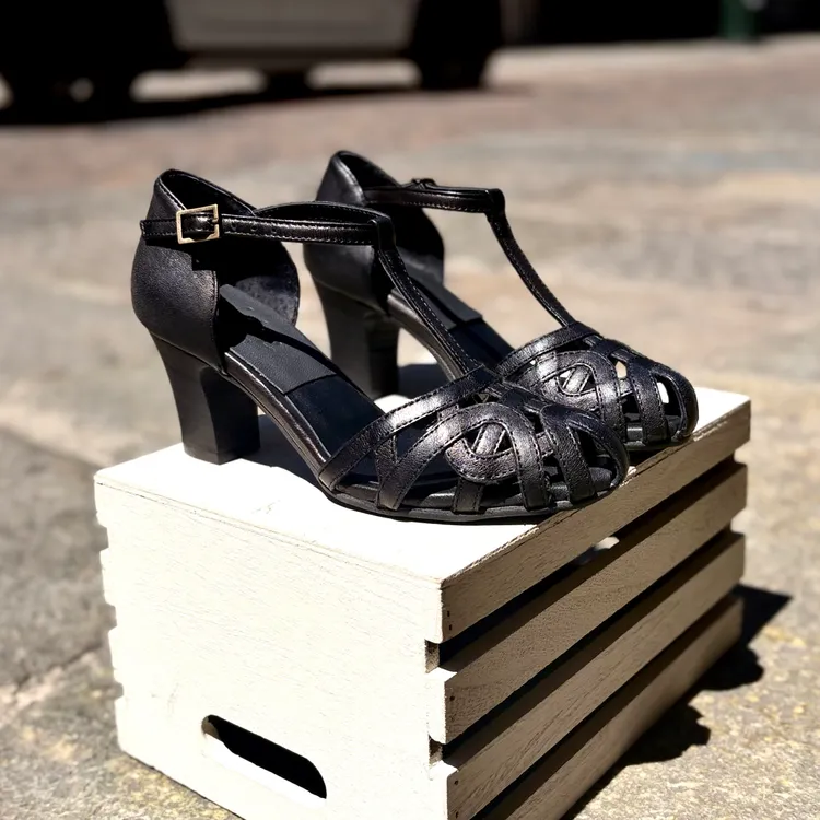 Modello Alice - color NERO