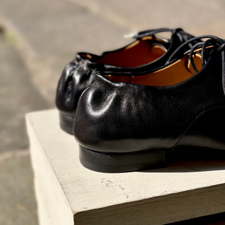 Modello Claudette - color NERO