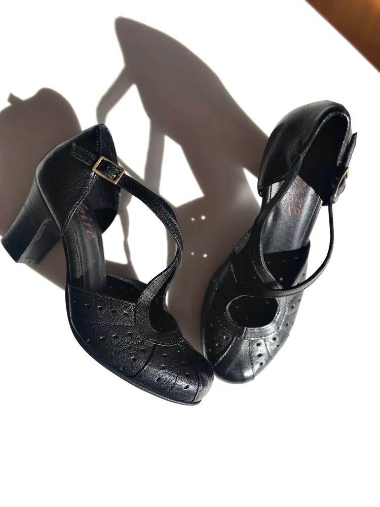 Modello Lucrezia 2.0 - color NERO