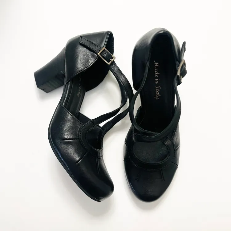 Mary Jane Lucrezia - incrocio total black 