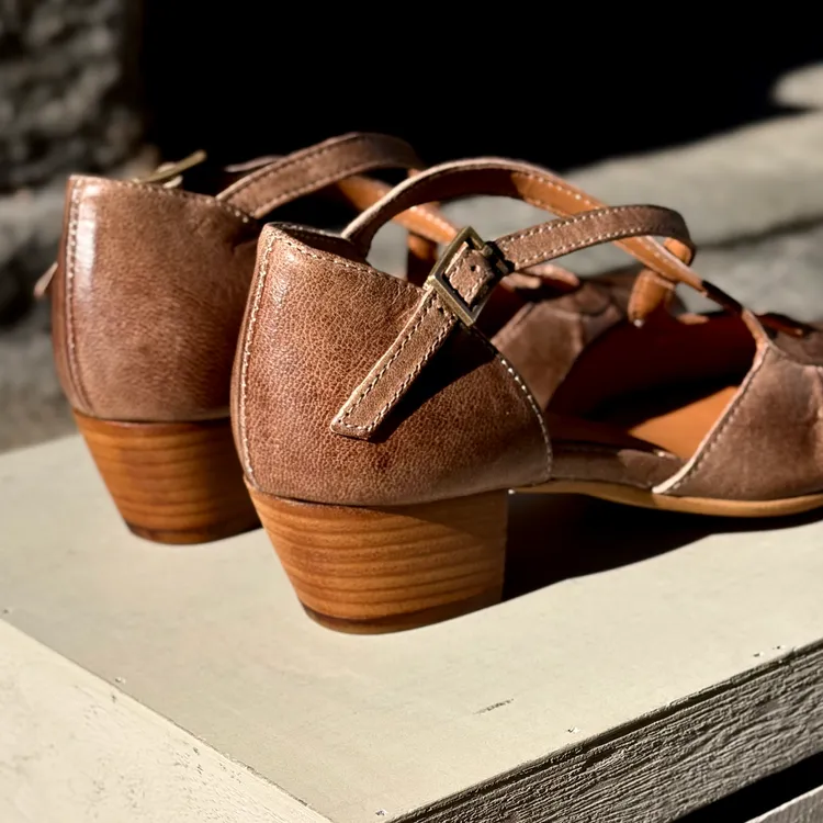 Modello Lucrezia tacco 3 cm - color TAUPE