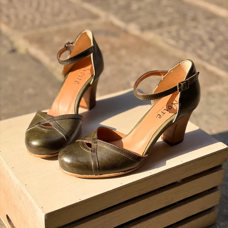 Modello Letizia - color FORESTA