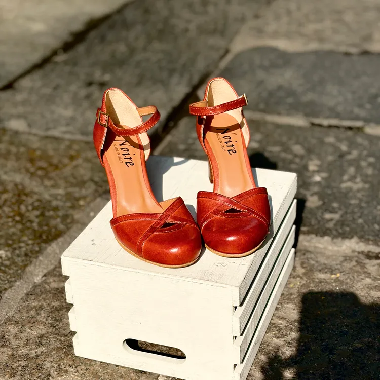 Modello Letizia - color ROSSO BRUCIATO