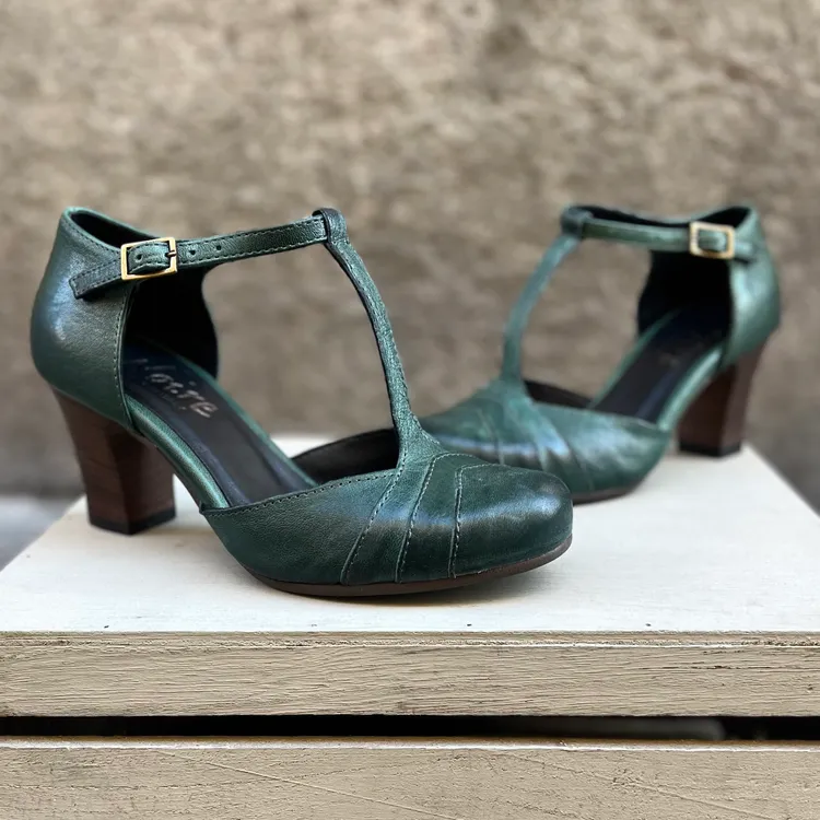 Modello Clarissa - color PETROLIO