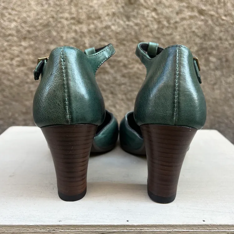 Modello Clarissa - color PETROLIO