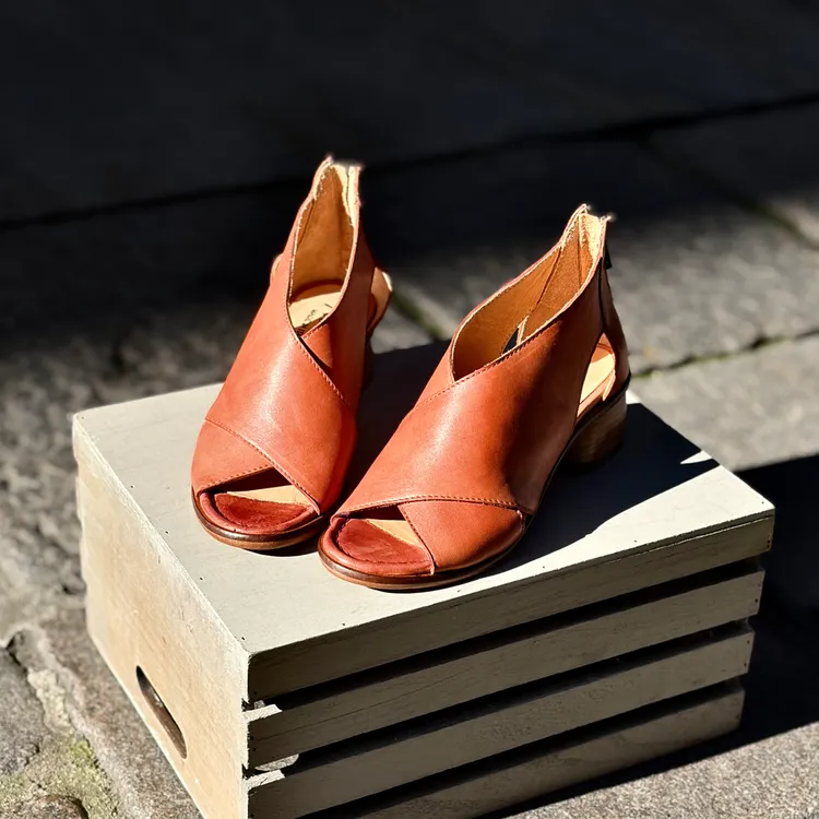 Sandalo Venere - color COGNAC