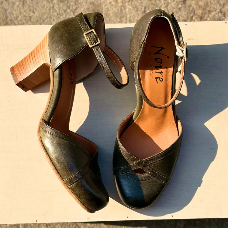 Modello Letizia - color FORESTA