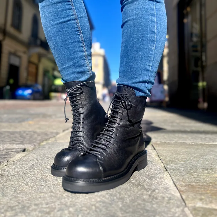 Modello Pattino Boots - NERO LUCIDO