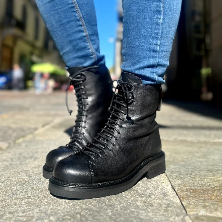 Modello Pattino Boots - NERO LUCIDO