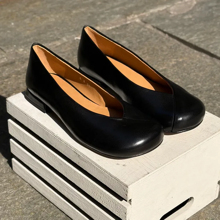 Modello Zaira - color NERO